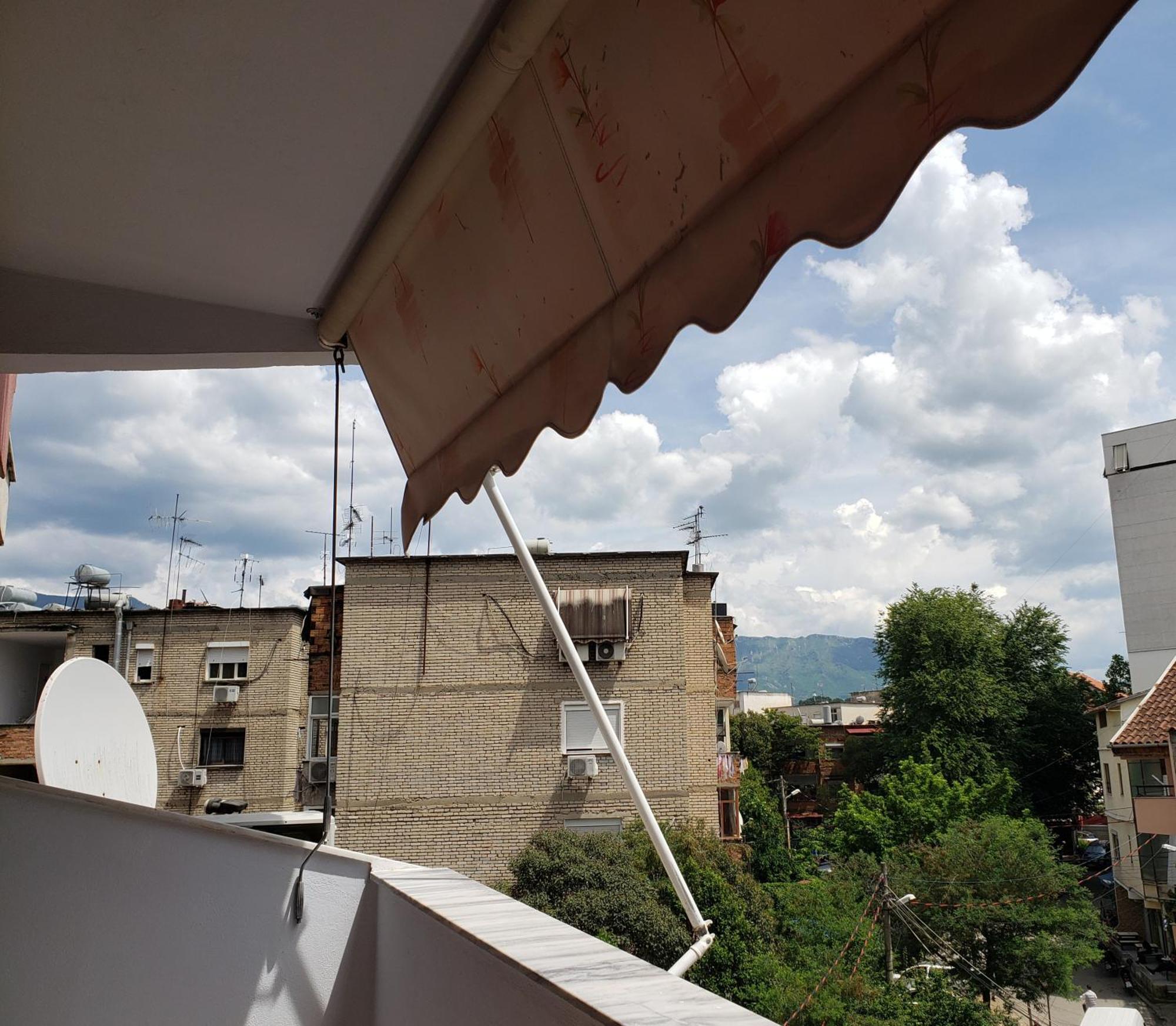 Leones Apartament Тирана Екстериор снимка